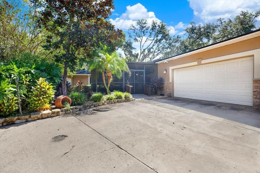 302 Belle Terre Avenue, Temple Terrace, FL 33617 - #3