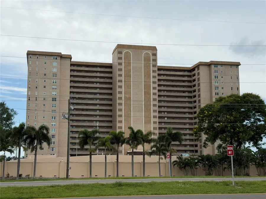 5200 Brittany Drive S #609, Saint Petersburg, FL 33715 - #2