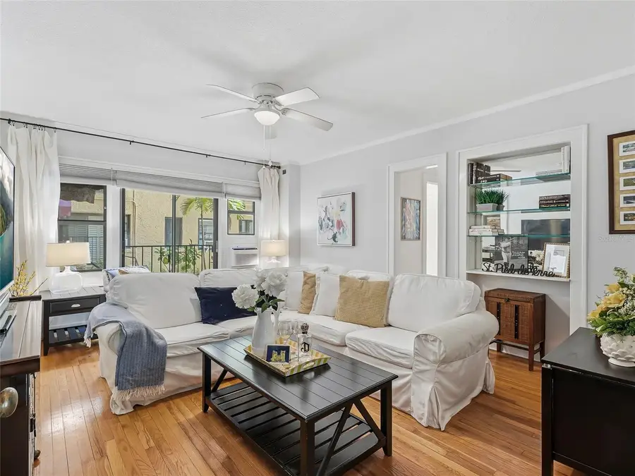130 4th Avenue N #107, Saint Petersburg, FL 33701 - #3