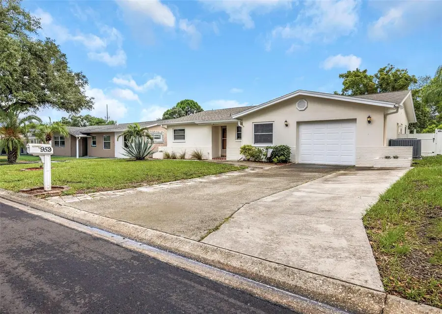 952 Wicks Drive, Palm Harbor, FL 34684 - #3