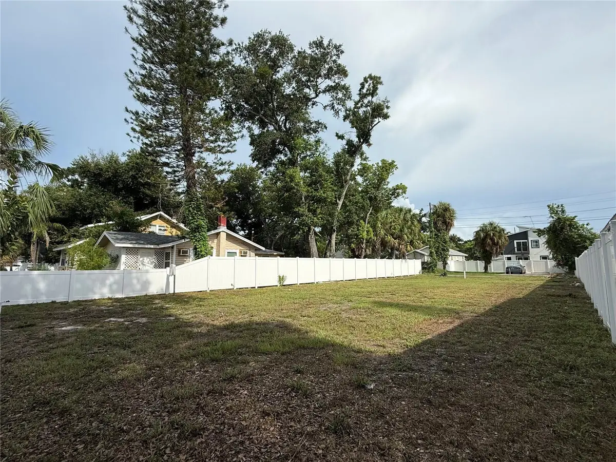 1011 12th Avenue S, Saint Petersburg, FL 33705 - #1