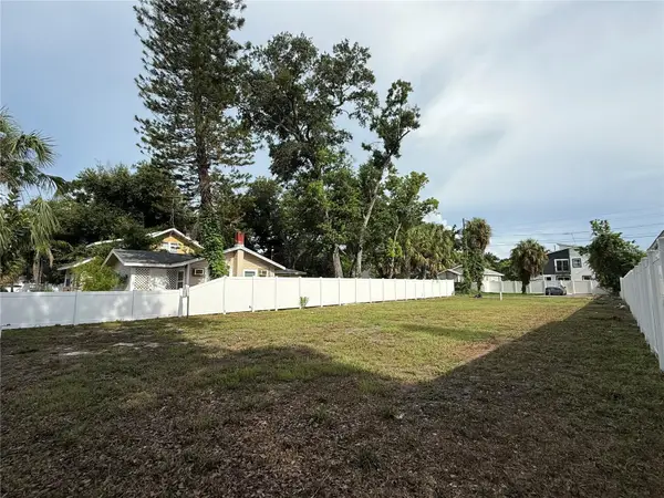 1011 12th Avenue S, ST PETERSBURG, FL 33705