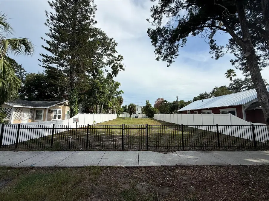 1011 12th Avenue S, Saint Petersburg, FL 33705 - #2