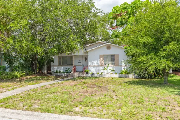 301 24th Avenue N, ST PETERSBURG, FL 33704