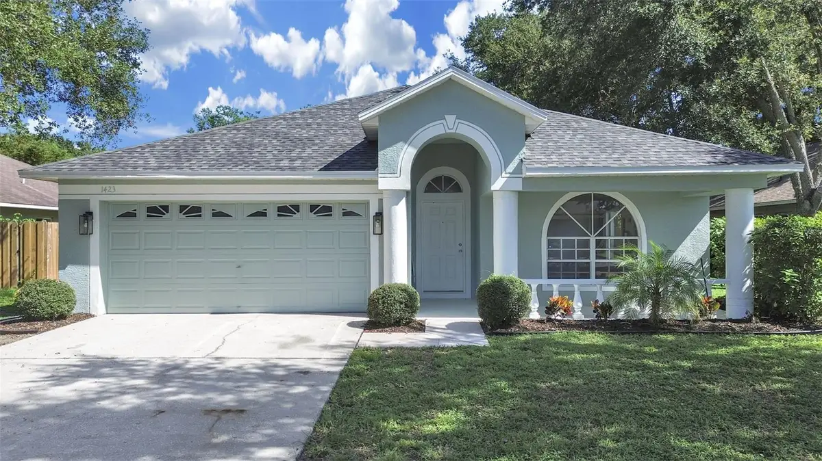 1423 Lake Shore Ranch Drive, Seffner, FL 33584 - #1
