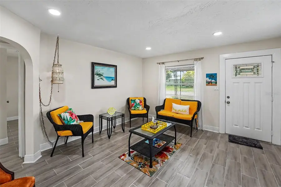 4611 17th Avenue N, Saint Petersburg, FL 33713 - #3