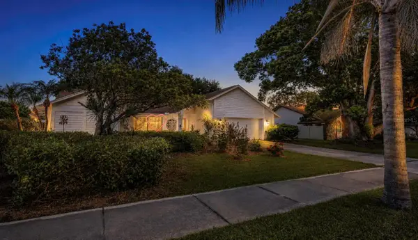 1620 Country Lane, DUNEDIN, FL 34698
