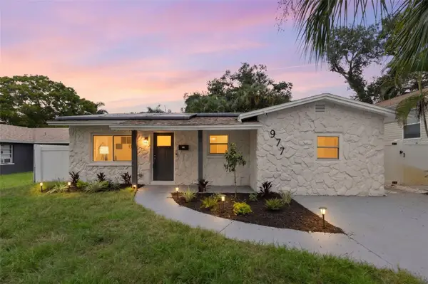 977 27th Avenue S, ST PETERSBURG, FL 33705