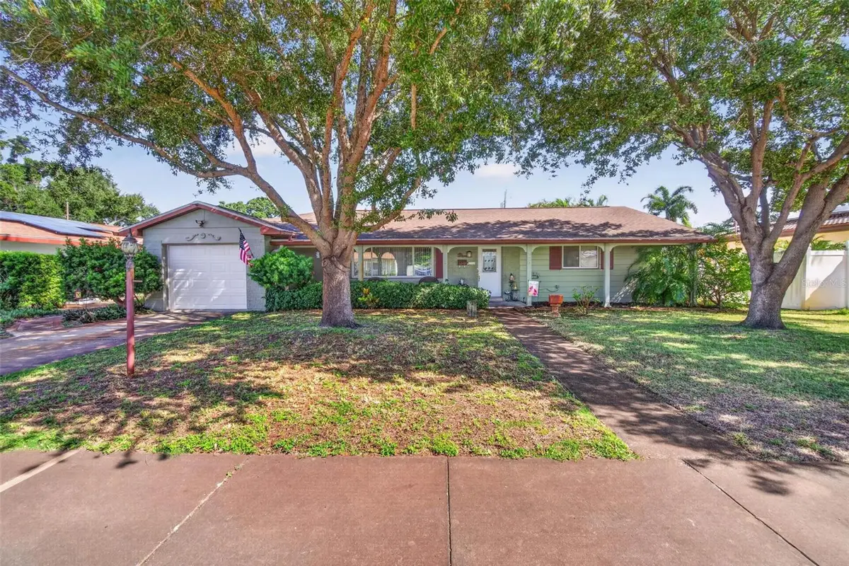6069 27th Avenue N, Saint Petersburg, FL 33710 - #1