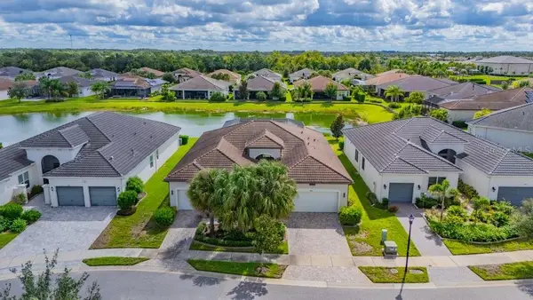 4906 Pamplona Court, WIMAUMA, FL 33598