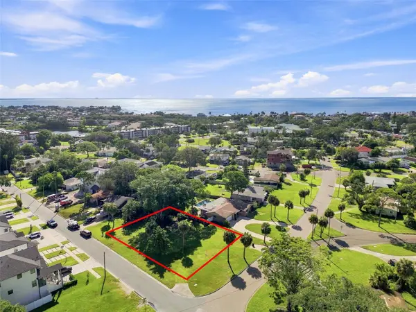 4647 Venetian Boulevard Ne, ST PETERSBURG, FL 33703