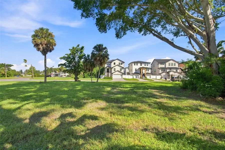 4647 Venetian Boulevard Ne, Saint Petersburg, FL 33703 - #3