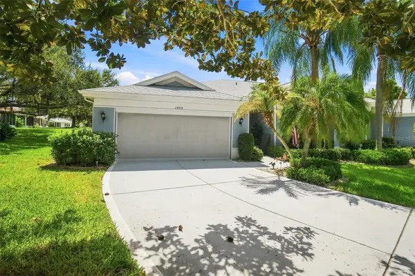 1008 Otter Mill Way #18, SUN CITY CENTER, FL 33573