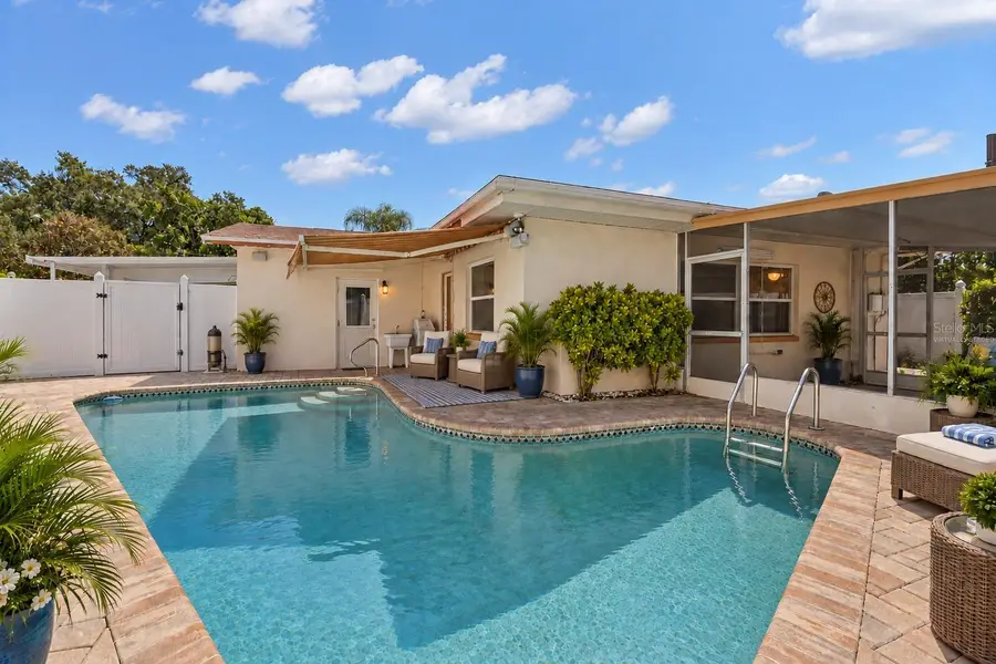 106 S Fernwood Avenue, Clearwater, FL 33765 - #2