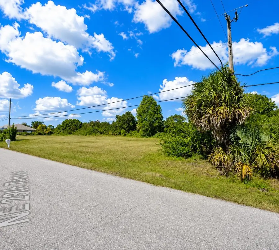 2133 Ne 25th Ter, Cape Coral, FL 33909 - #3