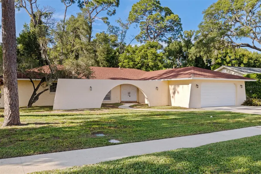 1374 Indian Trail N, Palm Harbor, FL 34683 - #2