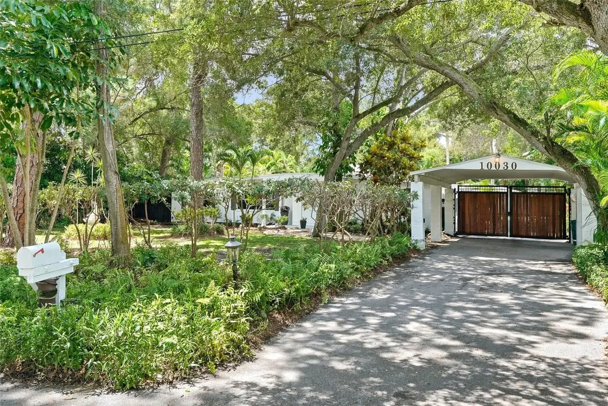 10030 59th Avenue N, Saint Petersburg, FL 33708 - #1
