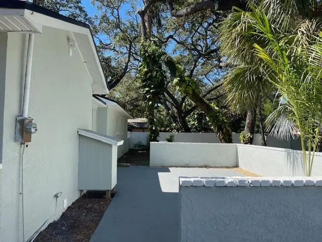 741 28th Avenue S, Saint Petersburg, FL 33705 - #3
