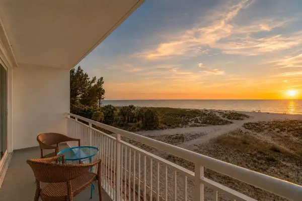 10116 Gulf Boulevard #201W, TREASURE ISLAND, FL 33706