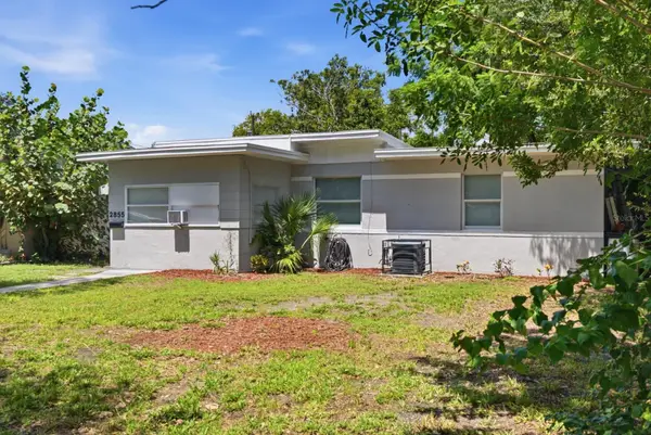 2855 37th Avenue N, ST PETERSBURG, FL 33713