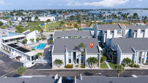 230 Medallion Boulevard #F, MADEIRA BEACH, FL 33708