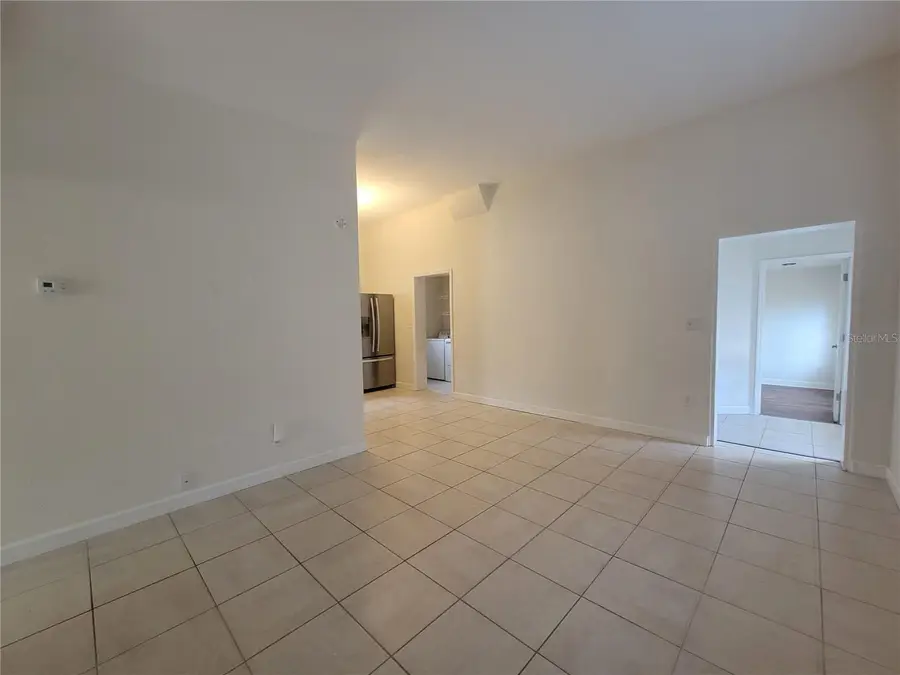 6711 Dartmouth Avenue N, Saint Petersburg, FL 33710 - #3