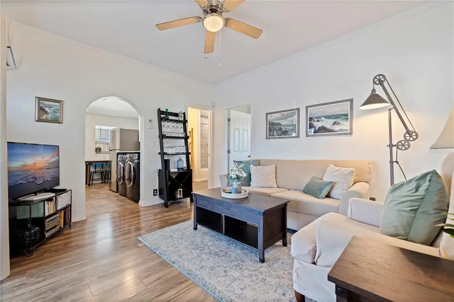 327 25th Street S, Saint Petersburg, FL 33712 - #3
