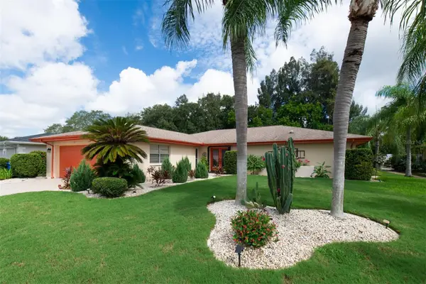 207 Amesbury Circle, SUN CITY CENTER, FL 33573