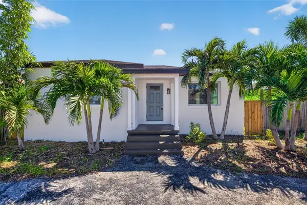 1020 49th Street S, ST PETERSBURG, FL 33707
