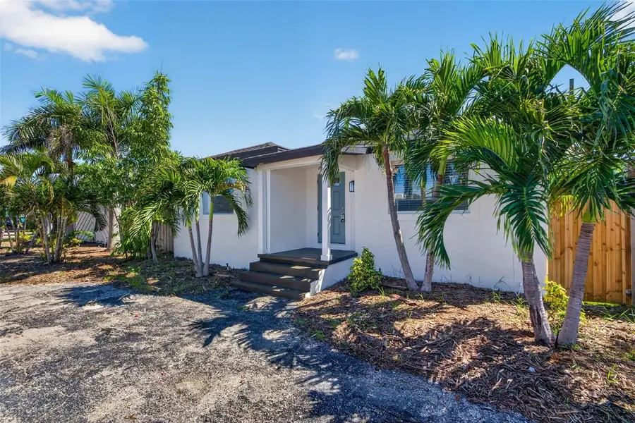 1020 49th Street S, Saint Petersburg, FL 33707 - #3