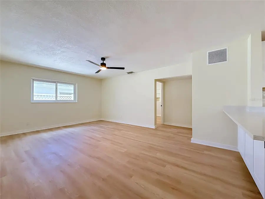 6489 34th Terrace N, Saint Petersburg, FL 33710 - #2