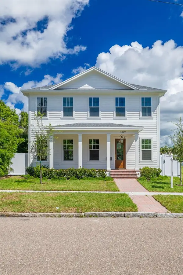 1309 17th Avenue N, ST PETERSBURG, FL 33704
