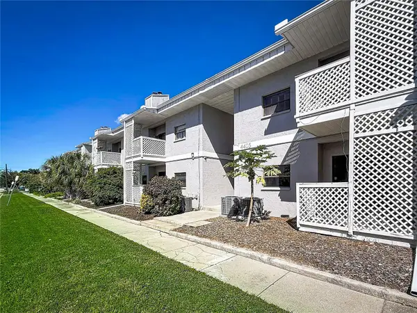 4405 W Fair Oaks Avenue #19, TAMPA, FL 33611