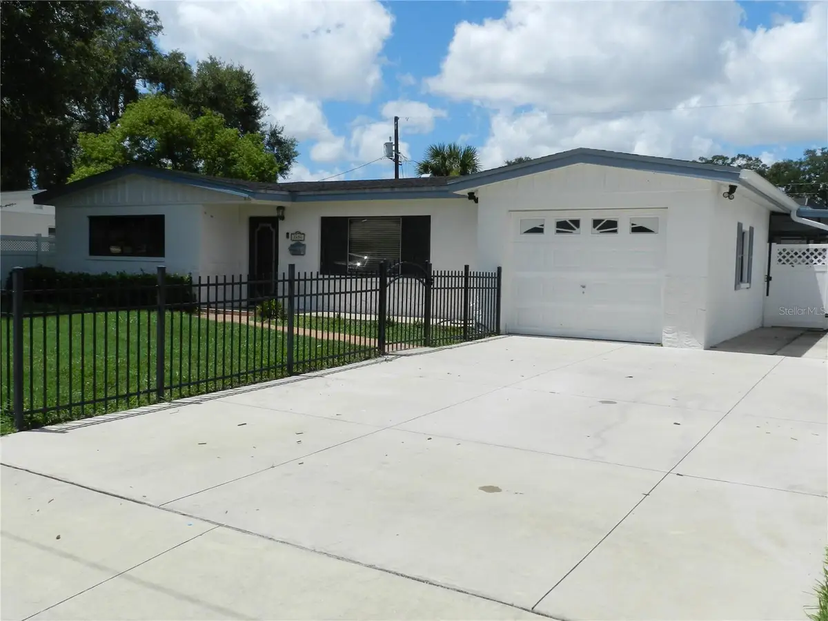 7454 1st Way N, Saint Petersburg, FL 33702 - #1