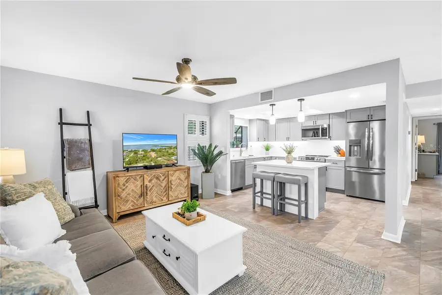 300 S Florida Avenue #400A, Tarpon Springs, FL 34689 - #2