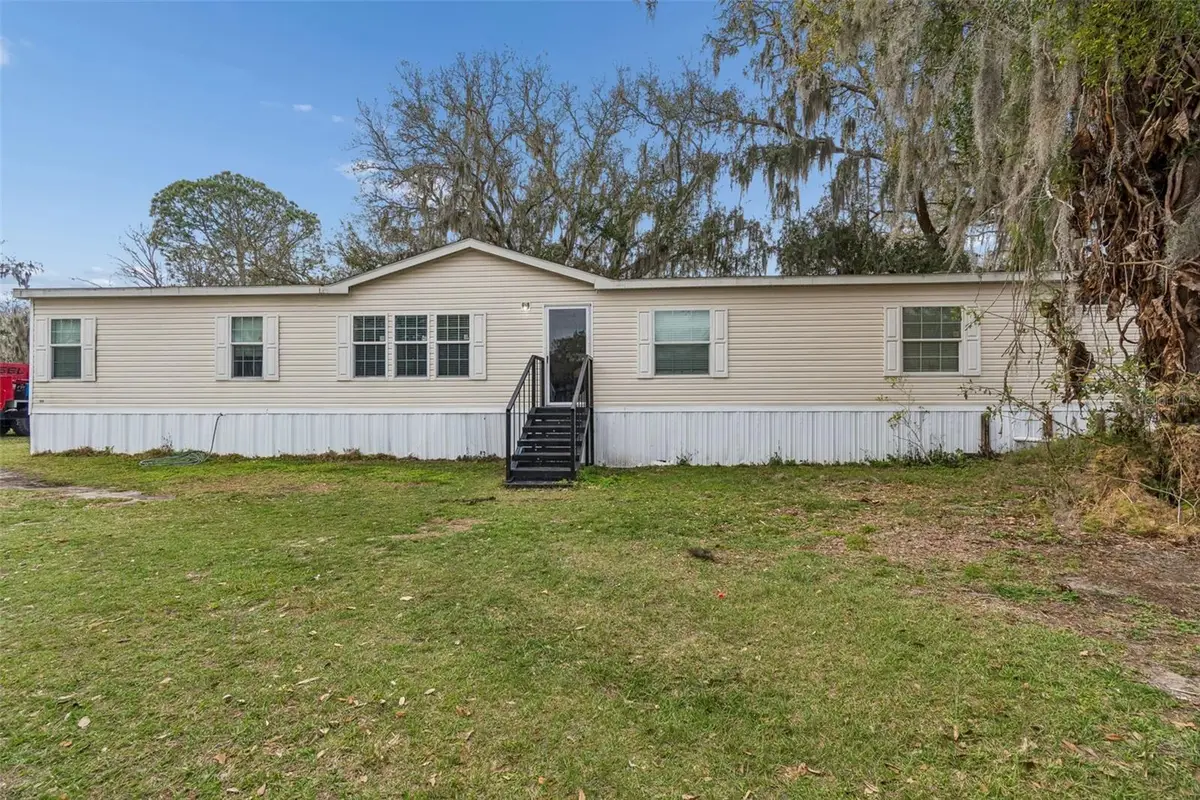 27435 Holiday Drive, Dade City, FL 33525 - #1
