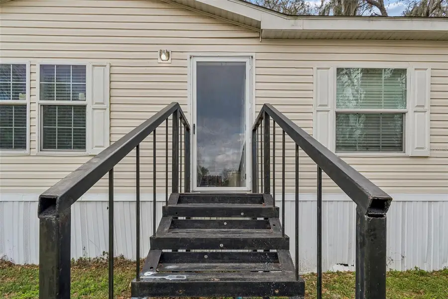 27435 Holiday Drive, Dade City, FL 33525 - #3