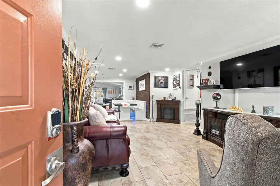 16012 Saddlestring Drive, Tampa, FL 33618 - #2
