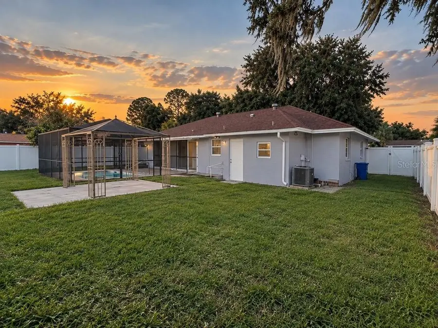 6610 Ambassador Drive, Tampa, FL 33615 - #2