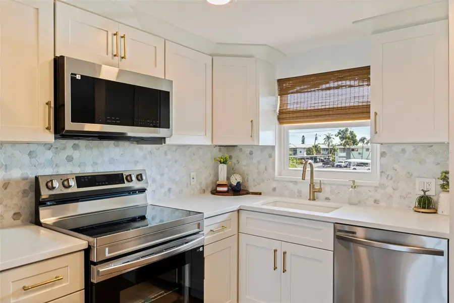 1847 Shore Drive S #202, South Pasadena, FL 33707 - #2