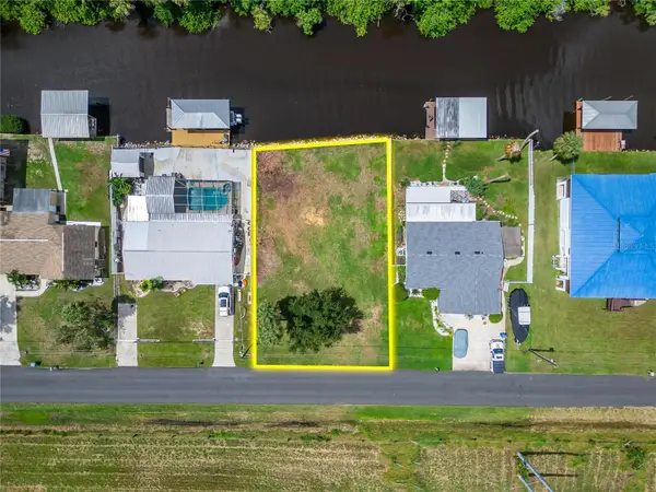 Bay Drive, GIBSONTON, FL 33534