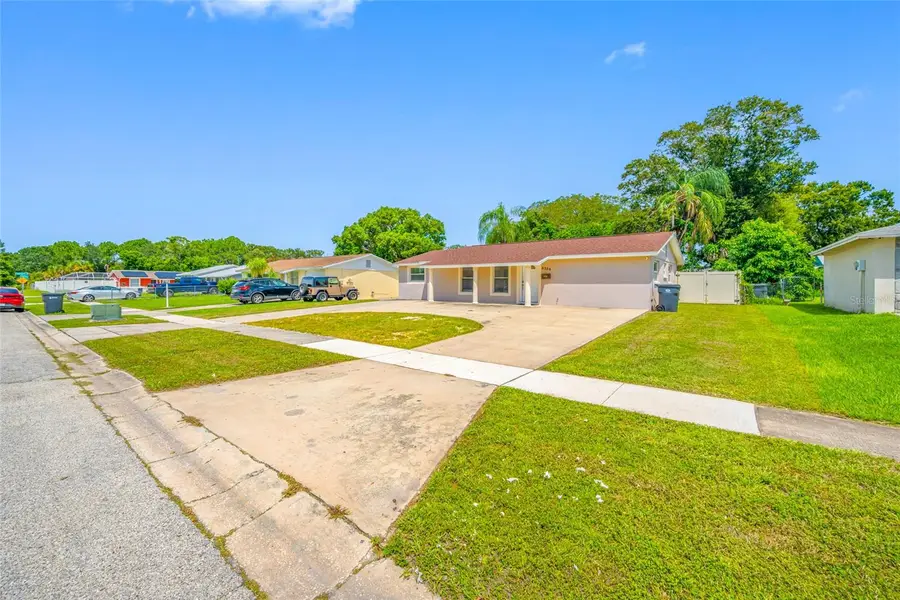 8339 Drycreek Drive, Tampa, FL 33615 - #2