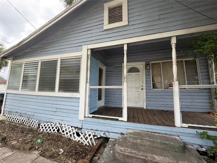 2907 E Lake Avenue, Tampa, FL 33610 - #2
