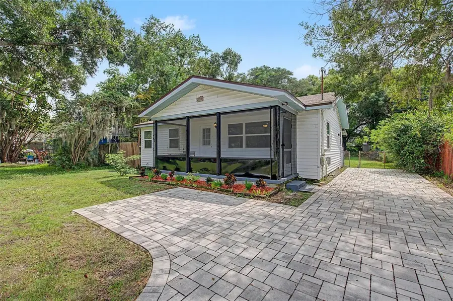1106 W Hiawatha Street, Tampa, FL 33604 - #3
