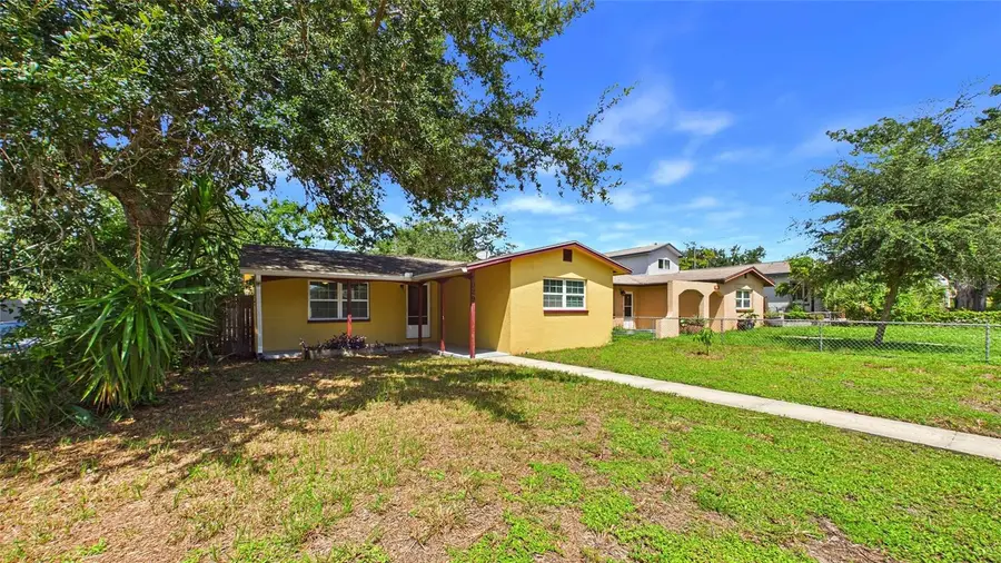 5029 Emerson Avenue S, Saint Petersburg, FL 33707 - #3