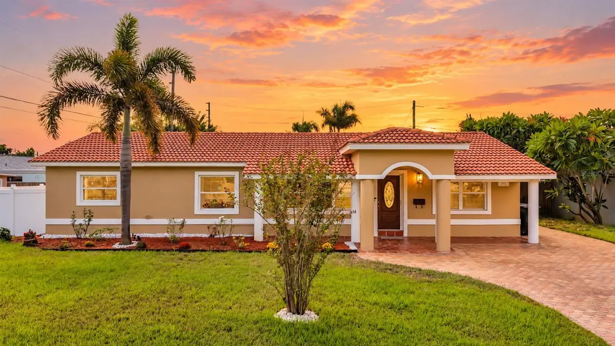 6414 24th Avenue N, Saint Petersburg, FL 33710 - #1