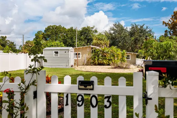 1903 30th Avenue N, ST PETERSBURG, FL 33713