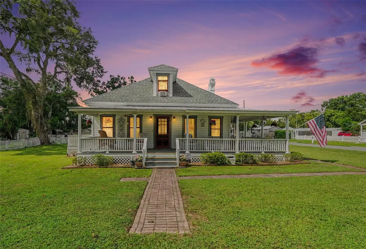 5101 5th Street, Zephyrhills, FL 33542 - #1