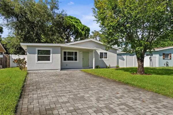 8011 26th Avenue N, ST PETERSBURG, FL 33710