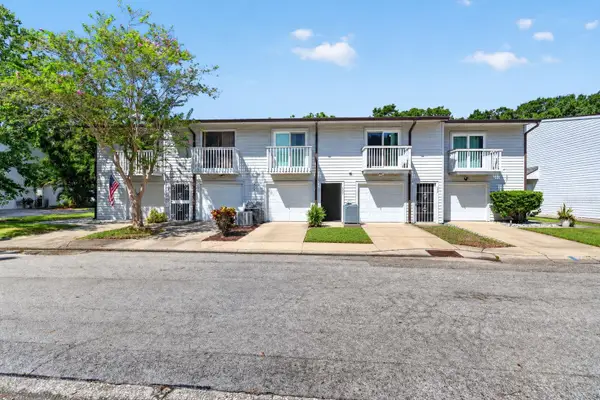 6492 92nd Place N #302, PINELLAS PARK, FL 33782